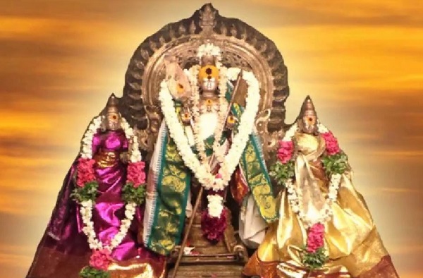 Statue of ilanji Murugan with his two wives in Ilanji Murugan Temple Tirunelveli
