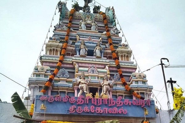 The gopuram of Palayamkottai Sivan Kovil.