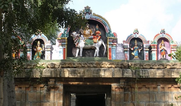 The front view of the Sivasailam temple with various statues of Gods, Goddesses, Lord Shiva and Parvathi sitting on the Nandi. 