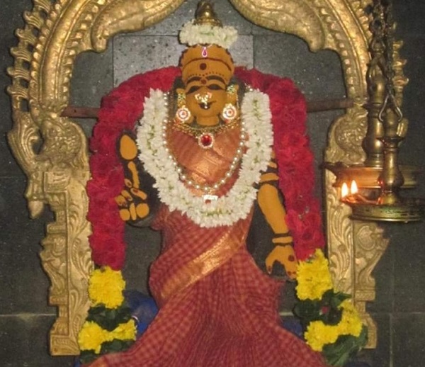 Ambasamudram Kasipanathar Temple amman decorated with santhanam.