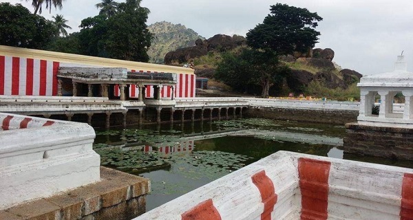 Kadayam NithyakalyaniAmmaiUdanurai Vilva vananathar Temple in Tirunelveli