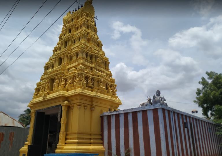 Outer front view of aayirathuenn vinayagar temple.