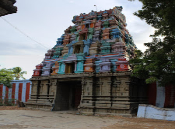 Cheranmahadevi Ammanathar Temple Gopuram taken from a lower angle