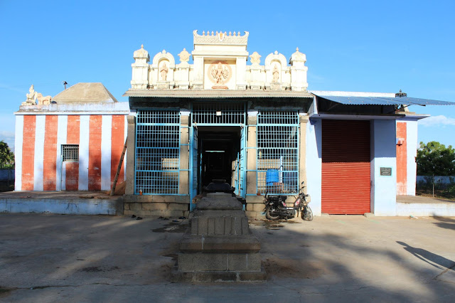 Front view of Karisoozhndamangalam Venkatachalapathy temple in Tirunelveli