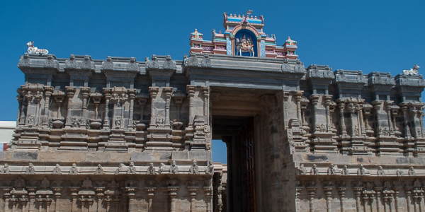 Front view of Srivaikundam Kailasanathar Temple in Tirunelveli